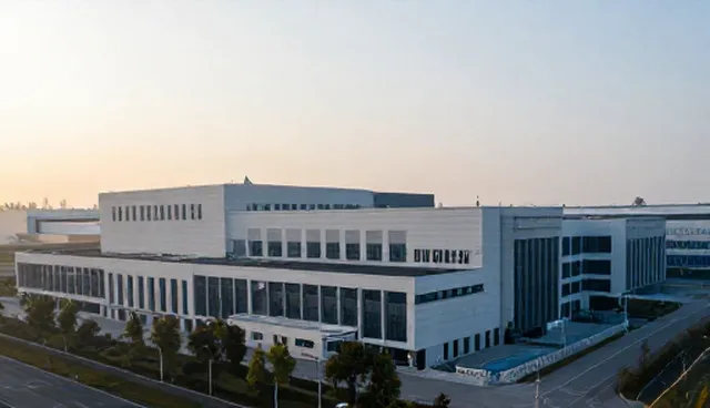 免费网站发布：两种做法的对比与实际取舍